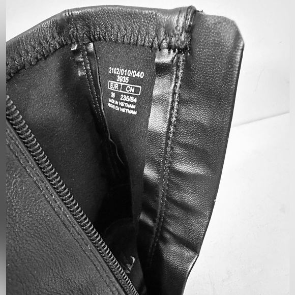 Like NEW-Zara ladies LEATHER ankle boots - Picture 8 of 10